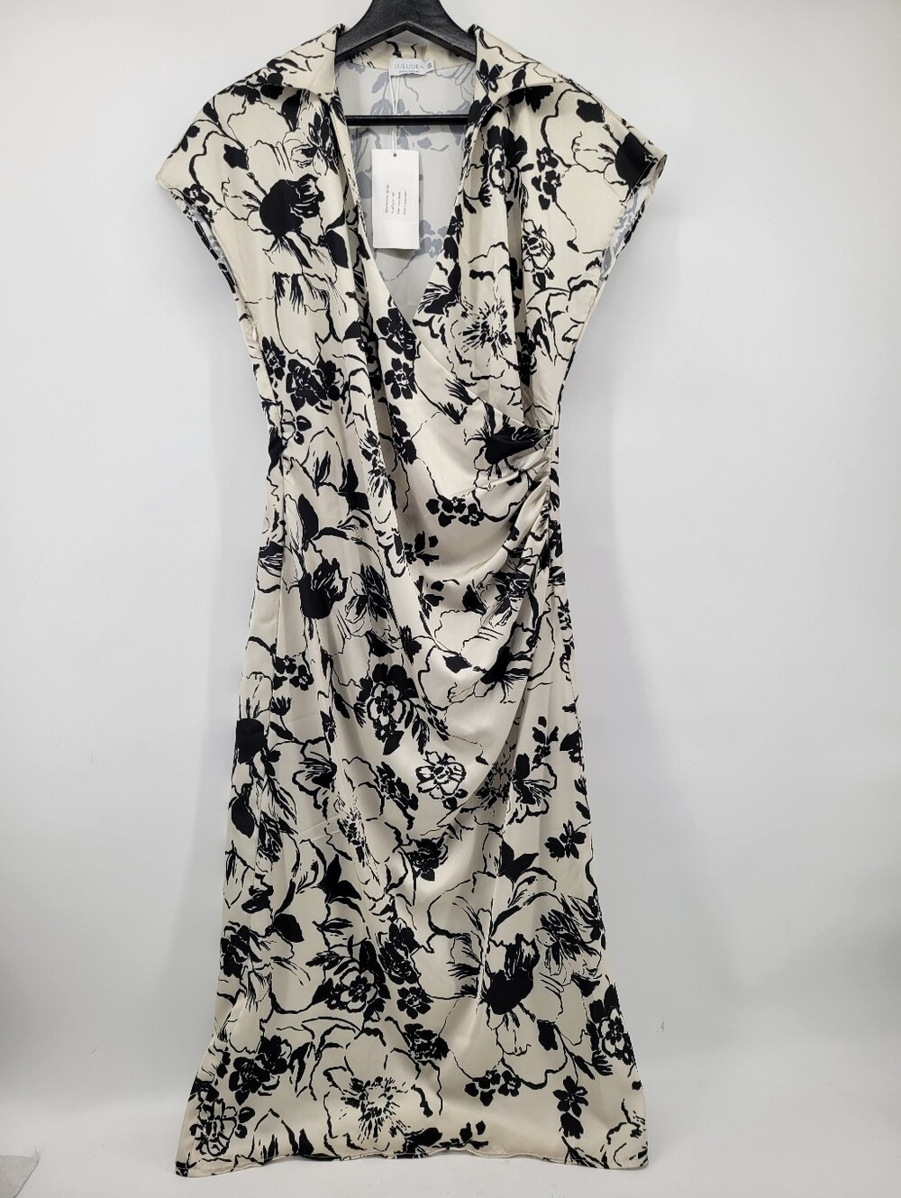 Luludea monochrome floral Black & White Floral Wrap Dress - Women Small